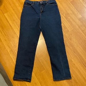 Ladies Gloria Vanderbilt Amanda jeans.